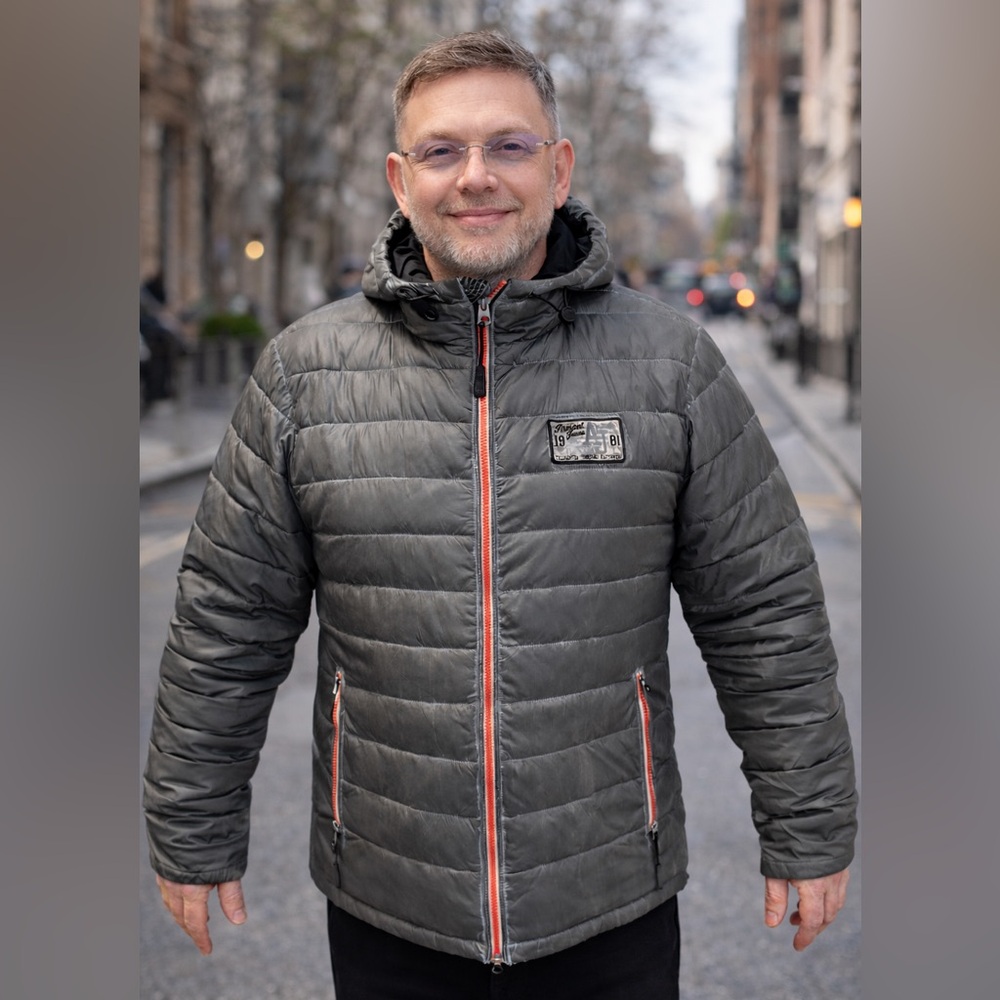 Armani Jeans Men’s Grey Puffer Jacket – Unique Color – Size XL